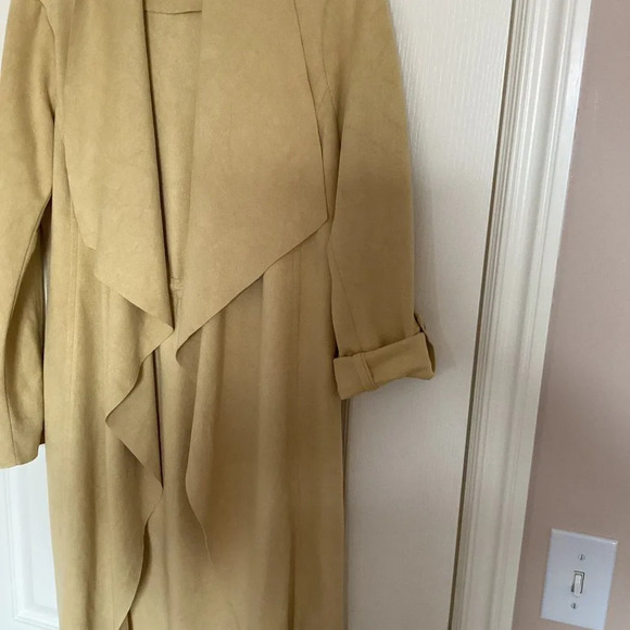 Meg & Margot Women's Faux Suede Yellow Open Coat Long Duster Size M Office - Picture 3 of 9